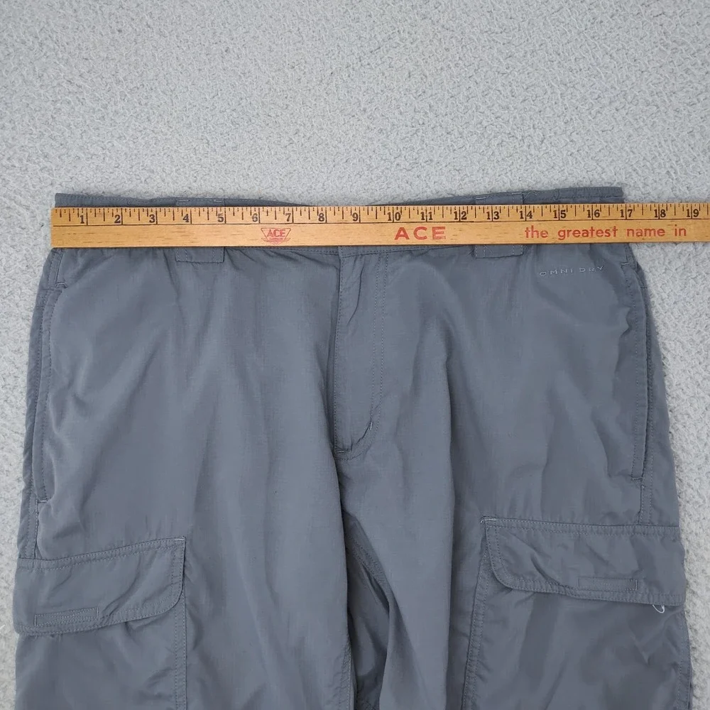 Vintage Columbia Shorts Mens M Gray GRT Omni Dry Cargo Pockets Packable Trekking